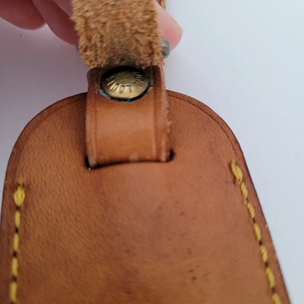 Louis Vuitton Vachetta Leather Luggage Tag Tan Made in France Authentic Accessor